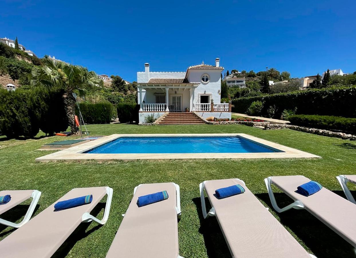 Villa Las Tinajas Luxury Nerja Bagian luar foto